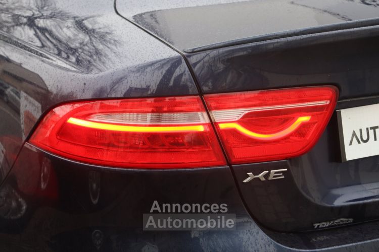 Jaguar XE 2.0 D 180 R-Sport Black Pack BVA8 (CarPlay,Caméra,Sièges&Volants Chauffants) - <small></small> 19.990 € <small>TTC</small> - #23