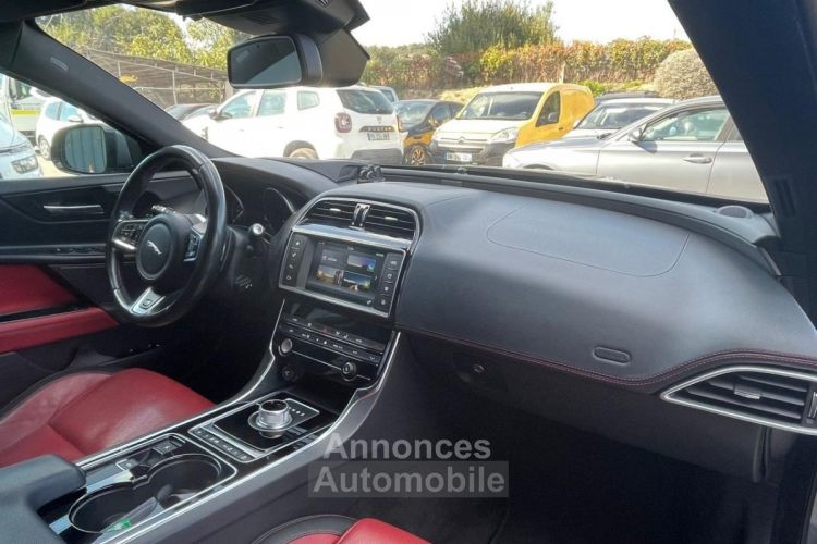 Jaguar XE 2.0 D - 180ch - BVA pack R-Sport - <small></small> 19.990 € <small>TTC</small> - #16