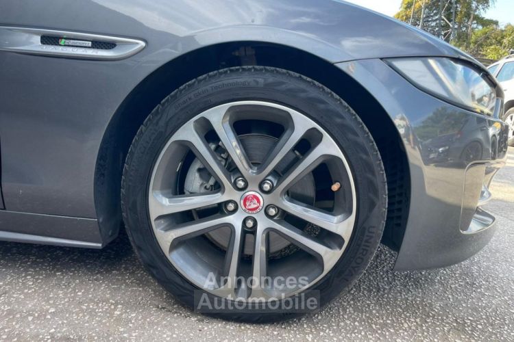 Jaguar XE 2.0 D - 180ch - BVA pack R-Sport - <small></small> 19.990 € <small>TTC</small> - #20