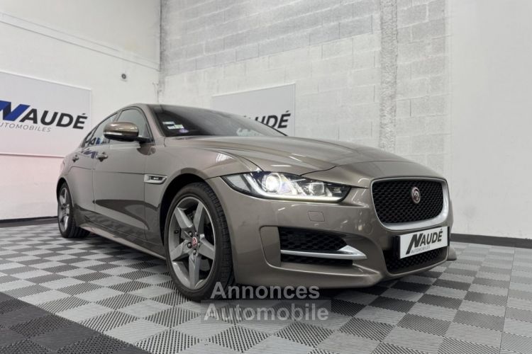 Jaguar XE 25T 2.0 240 CH BVA 8 R-Sport - <small></small> 21.990 € <small>TTC</small> - #1