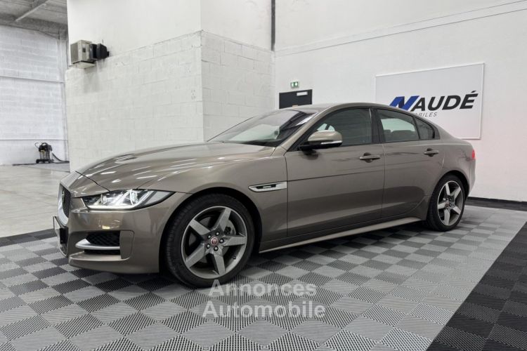 Jaguar XE 25T 2.0 240 CH BVA 8 R-Sport - <small></small> 21.990 € <small>TTC</small> - #4