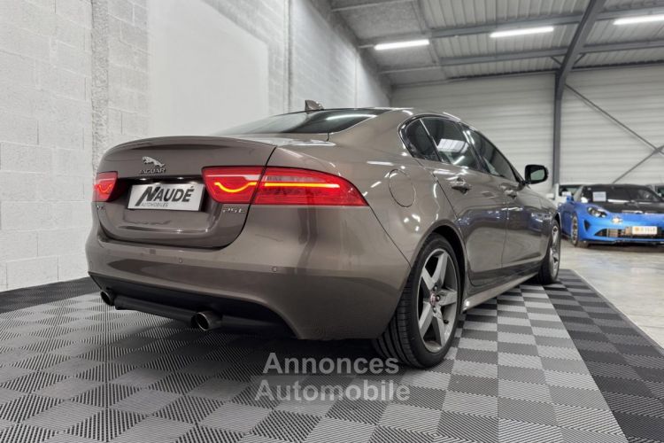 Jaguar XE 25T 2.0 240 CH BVA 8 R-Sport - <small></small> 21.990 € <small>TTC</small> - #7