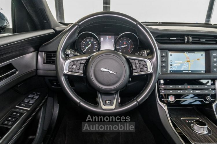 Jaguar XF 2.0 D 180 BVA R-Sport - <small></small> 20.980 € <small>TTC</small> - #22