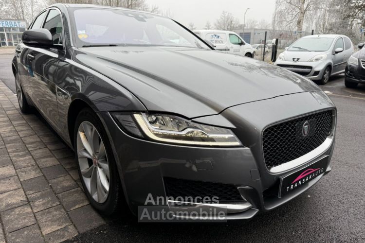 Jaguar XF 2.0 d 180 ch prestige avec affichage te haute regulateur adaptatif gps camera de recul - <small></small> 18.490 € <small>TTC</small> - #5