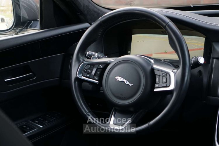 Jaguar XF 2.0 D R-SPORT AUTO PANO COCKPIT CAM BI-XENON EU6d - <small></small> 26.990 € <small>TTC</small> - #15