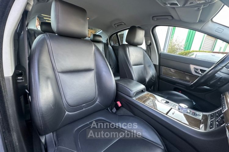 Jaguar XF 2.2 D - 190 CH - CAMERA DE RECUL - <small></small> 12.990 € <small>TTC</small> - #21