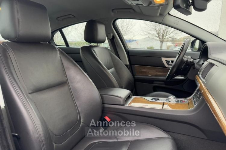 Jaguar XF 2.2 D 200CH BRITISH EDITION BVA - <small></small> 16.490 € <small>TTC</small> - #13