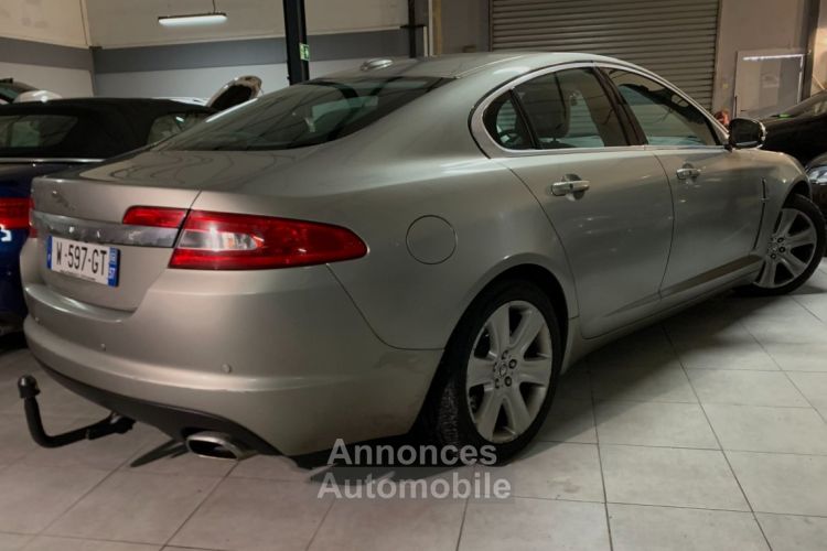 Jaguar XF 3.0D V6 240 LUXE PREMIUM CUIR XENONS GPS - <small></small> 11.999 € <small>TTC</small> - #2