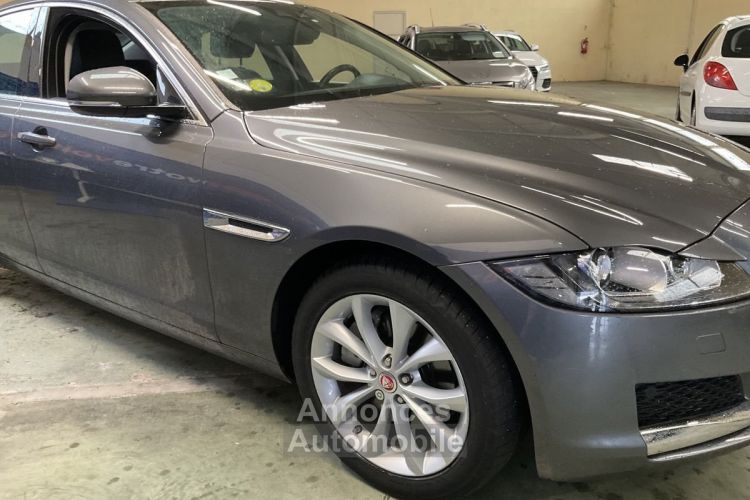 Jaguar XF II PRESTIGE 2.0 D 180 Cv 1ERE MAIN / BVA8 TOIT OUVRANT CUIR GPS 51 200 Kms - GARANTIE 1 AN - <small></small> 22.970 € <small>TTC</small> - #2