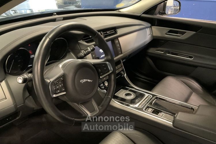 Jaguar XF II PRESTIGE 2.0 D 180 Cv 1ERE MAIN / BVA8 TOIT OUVRANT CUIR GPS 51 200 Kms - GARANTIE 1 AN - <small></small> 22.970 € <small>TTC</small> - #13