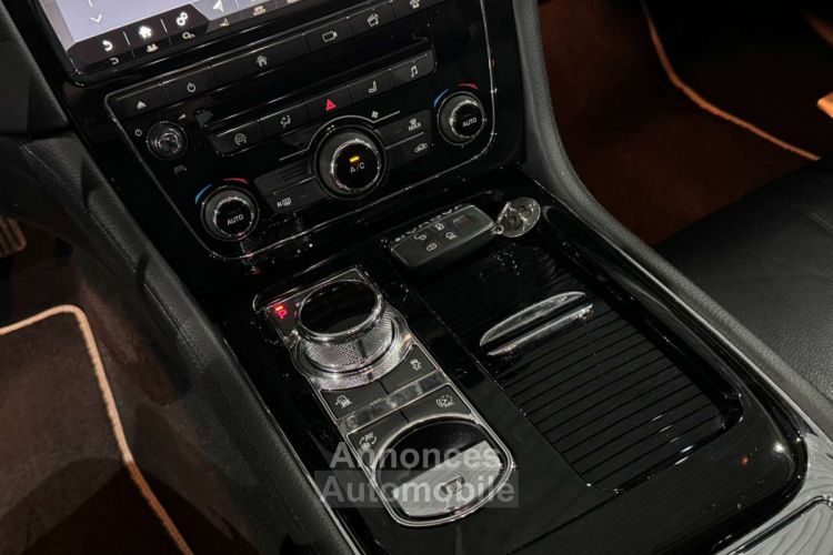 Jaguar XJ 3.0 D V6 Edition Luxury 1e Main Etat Neuf Full His - <small></small> 46.990 € <small>TTC</small> - #11
