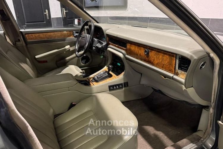 Jaguar XJ DAIMLER XJ6 4.0 226CH 1990 - <small></small> 18.990 € <small>TTC</small> - #6