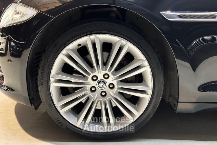 Jaguar XJ LUXE PREMIUM V6 3.0 - 275 cv - <small></small> 19.490 € <small>TTC</small> - #49