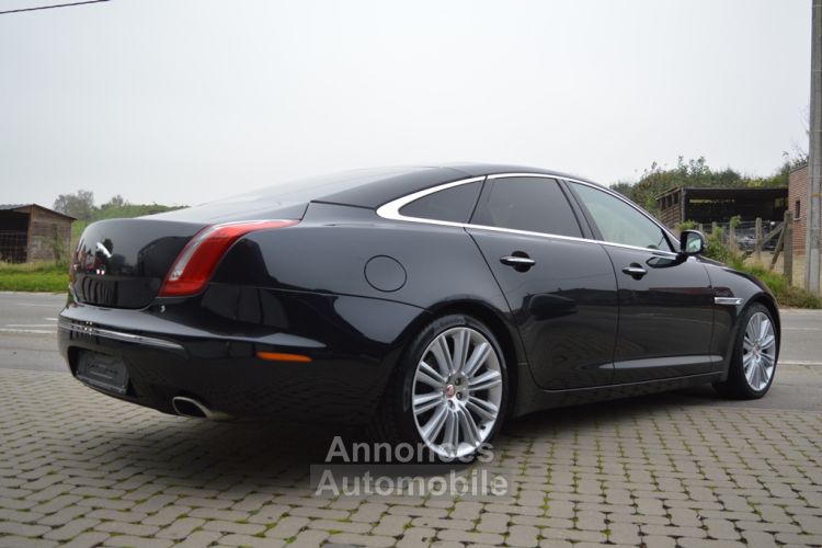 Jaguar XJ V6 3.0 - 275 ch Portfolio 1 MAIN - <small></small> 21.900 € <small></small> - #2