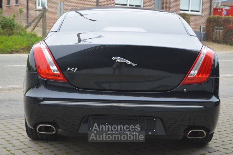 Jaguar XJ V6 3.0 - 275 ch Portfolio 1 MAIN - <small></small> 21.900 € <small></small> - #4