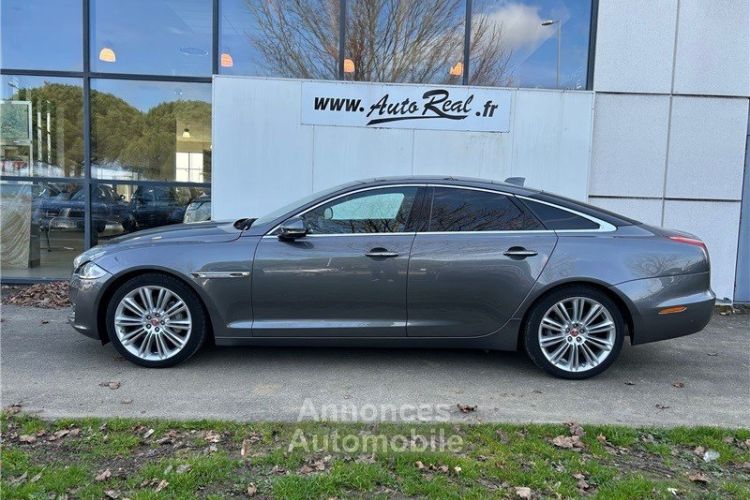 Jaguar XJ V6 3.0 - 300 ch Diesel BVA8 Portfolio Court - <small></small> 43.900 € <small>TTC</small> - #2