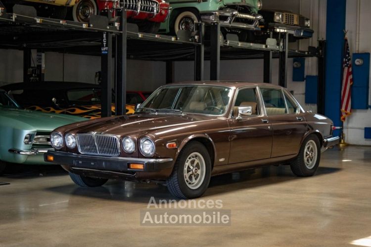 Jaguar XJ6 - <small></small> 27.000 € <small>TTC</small> - #1