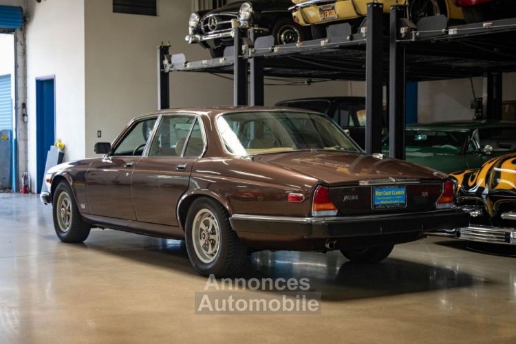 Jaguar XJ6 - <small></small> 27.000 € <small>TTC</small> - #18