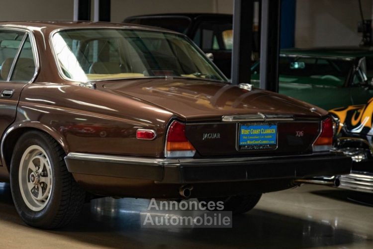 Jaguar XJ6 - <small></small> 27.000 € <small>TTC</small> - #20