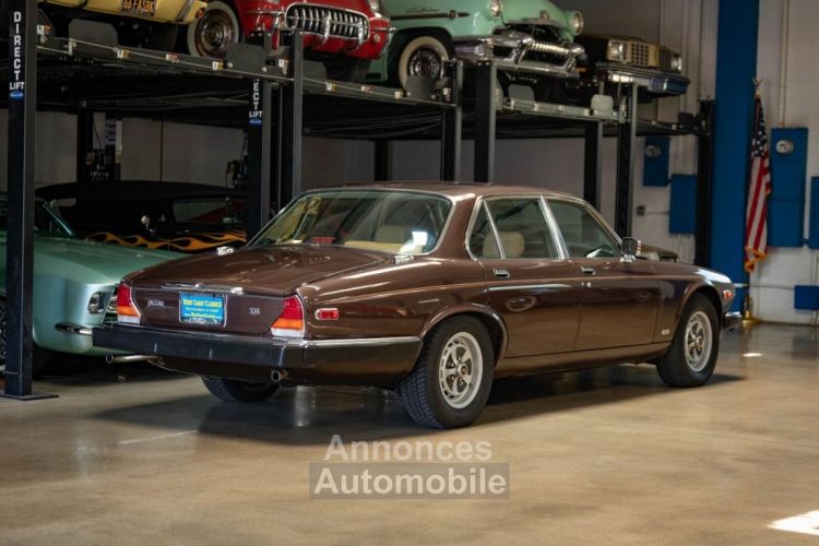 Jaguar XJ6 - <small></small> 27.000 € <small>TTC</small> - #21