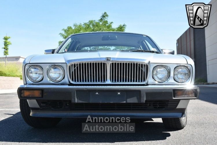 Jaguar XJ6 - <small></small> 24.500 € <small>TTC</small> - #10