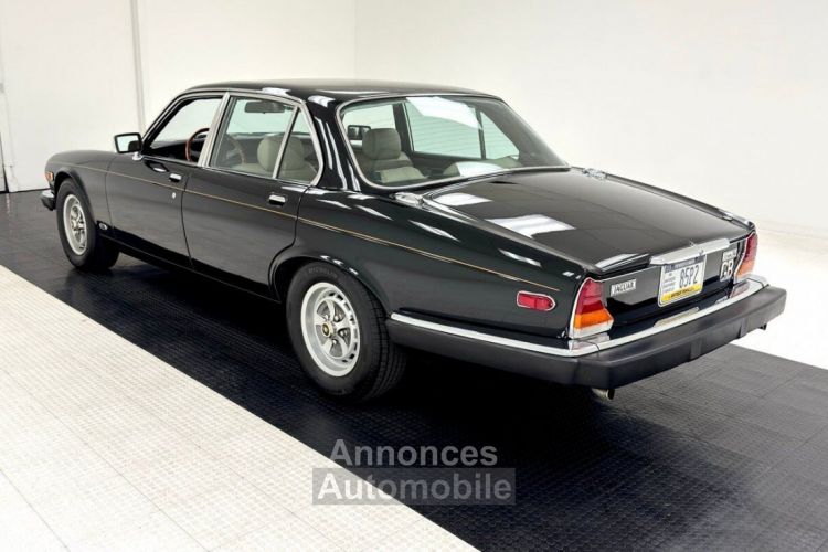 Jaguar XJ6 - <small></small> 31.700 € <small>TTC</small> - #3