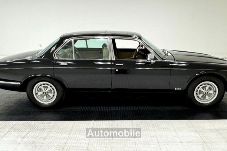 Jaguar XJ6 - <small></small> 31.700 € <small>TTC</small> - #6