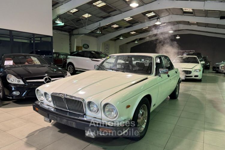 Jaguar XJ6 JAGUAR XJ6 SOVEREIGN 4.2 BVA - <small></small> 12.990 € <small>TTC</small> - #1