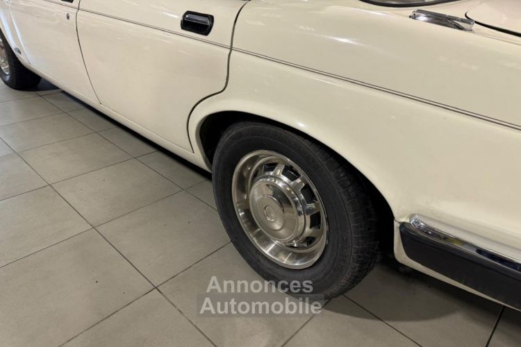 Jaguar XJ6 Sovereign 1983 - <small></small> 11.990 € <small>TTC</small> - #13