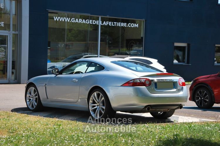 Jaguar XK V8 4.2 Coupé 1ER MAIN - <small></small> 24.900 € <small>TTC</small> - #2