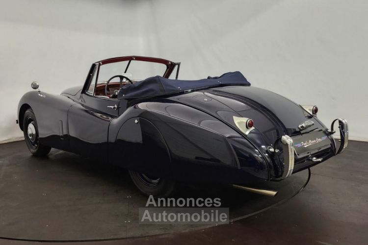 Jaguar XK120 cabriolet - <small></small> 125.000 € <small>TTC</small> - #3