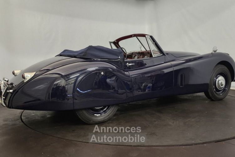 Jaguar XK120 cabriolet - <small></small> 125.000 € <small>TTC</small> - #4