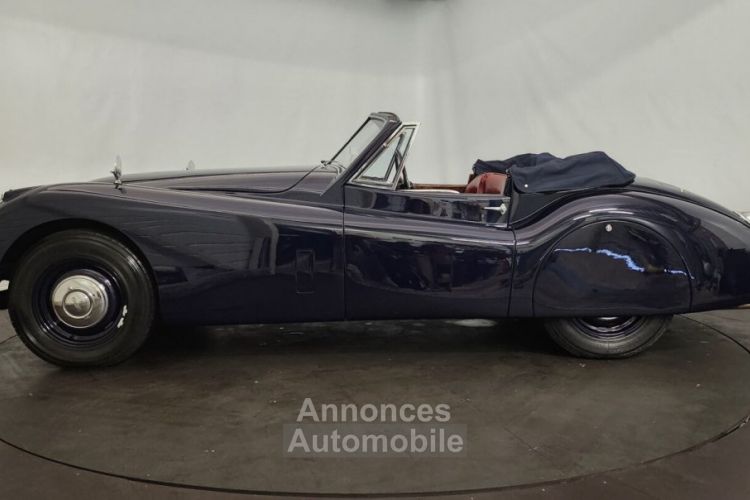 Jaguar XK120 cabriolet - <small></small> 125.000 € <small>TTC</small> - #9