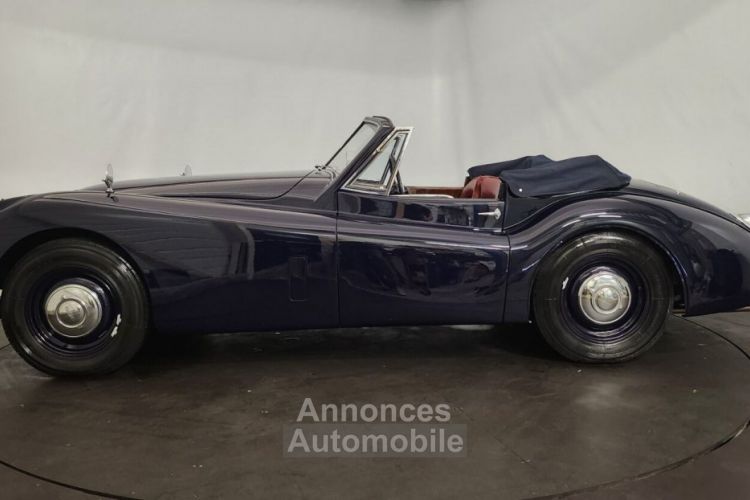 Jaguar XK120 cabriolet - <small></small> 125.000 € <small>TTC</small> - #28