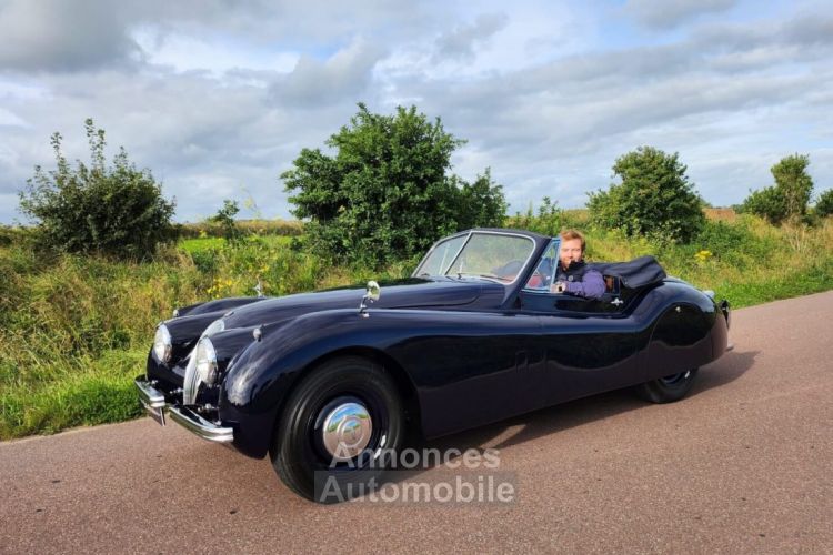 Jaguar XK120 cabriolet - <small></small> 125.000 € <small>TTC</small> - #83