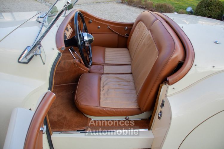 Jaguar XK120 XK 120 Open Top Speedster (OTS) LHD 1951 - OLDTIMER - GERESTAUREERD - MATCHING NUMBERS - SOFTTOP - CREAM WHITE - <small></small> 99.999 € <small>TTC</small> - #17