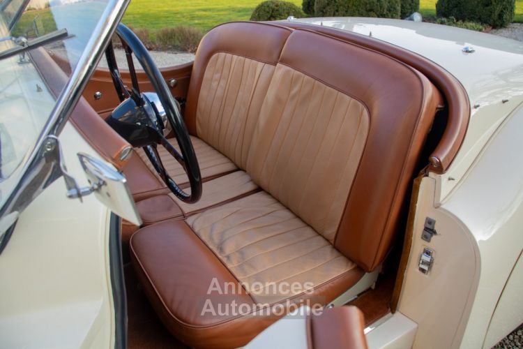 Jaguar XK120 XK 120 Open Top Speedster (OTS) LHD 1951 - OLDTIMER - GERESTAUREERD - MATCHING NUMBERS - SOFTTOP - CREAM WHITE - <small></small> 99.999 € <small>TTC</small> - #18