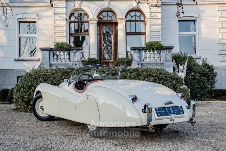 Jaguar XK120 XK 120 Open Top Speedster (OTS) LHD 1951 - OLDTIMER - GERESTAUREERD - MATCHING NUMBERS - SOFTTOP - CREAM WHITE - <small></small> 99.999 € <small>TTC</small> - #31