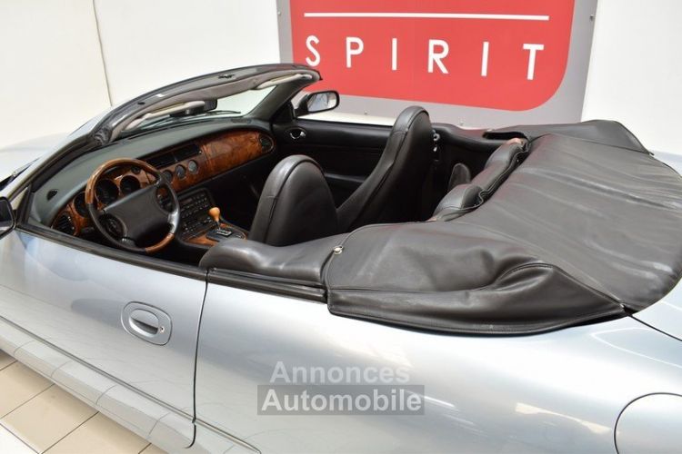 Jaguar XK8 4.0 cabriolet - <small></small> 19.900 € <small>TTC</small> - #24