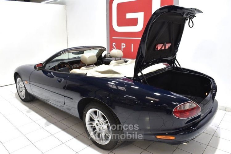 Jaguar XK8 4.0 Cabriolet - <small></small> 28.900 € <small>TTC</small> - #17