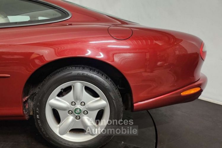 Jaguar XK8 V8 4.0 Coupé - <small></small> 18.500 € <small>TTC</small> - #16