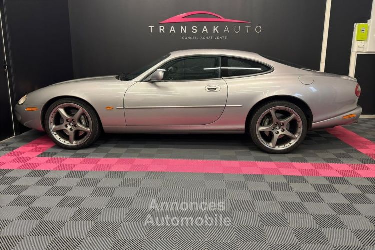 Jaguar XKR 4.0i V8 SUIVI COMPLET - <small></small> 18.490 € <small>TTC</small> - #2