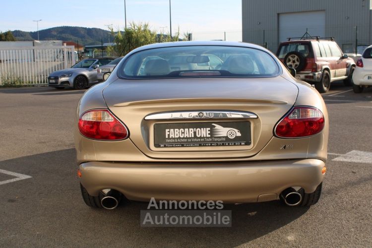 Jaguar XKR coupe 4.0 v8 bva 363cv - garantie 12 mois - <small></small> 19.990 € <small>TTC</small> - #4