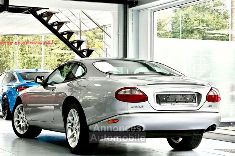 Jaguar XKR Coupé 4.0i V8 Supercharged 363cv 32v S-C - <small></small> 19.990 € <small>TTC</small> - #4