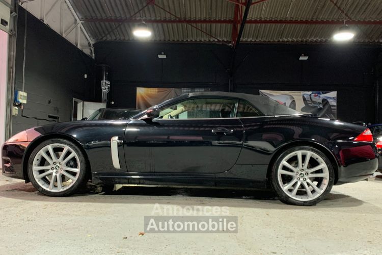 Jaguar XKR JAGUAR XKR CABRIOLET V8 SUPERCHARGED 4.2 416CV /67500 KMS / TRIPLE BLACK / SUPERBE /20 - <small></small> 35.990 € <small></small> - #2