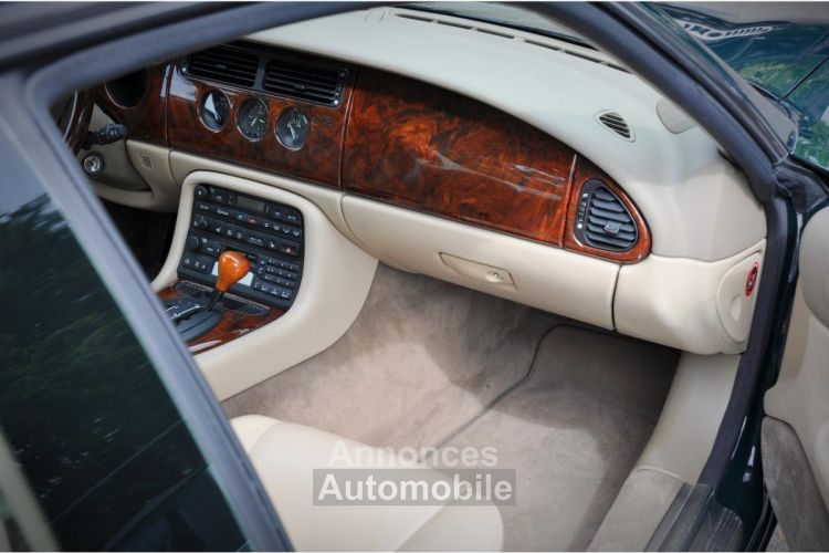 Jaguar XKR XK R Coupé 4.0i V8 Suralimenté - BVA 1998 COUPE . PHASE 1 - <small></small> 27.900 € <small>TTC</small> - #10