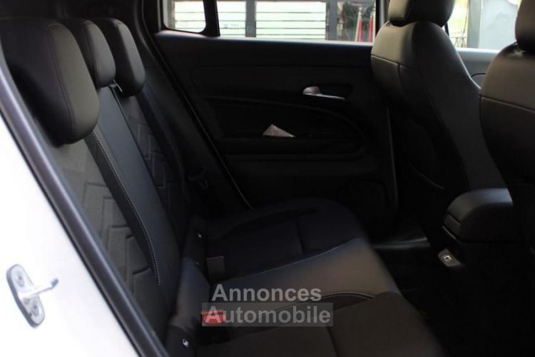 Jeep Avenger 1.2 Turbo T3 100 ch SUMMIT BVR6 e-Hybrid - <small></small> 30.990 € <small>TTC</small> - #14