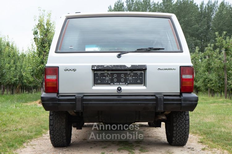 Jeep Cherokee XJ 4.0i Automaat 4X4 - OLDTIMER - SERVO - AIRCO - ELEKTR. RAMEN - <small></small> 19.999 € <small>TTC</small> - #8