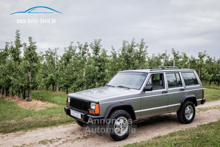 Jeep Cherokee XJ 4.0i Automaat 4X4 - OLDTIMER - SERVO - AIRCO - ELEKTR. RAMEN - <small></small> 19.999 € <small>TTC</small> - #11