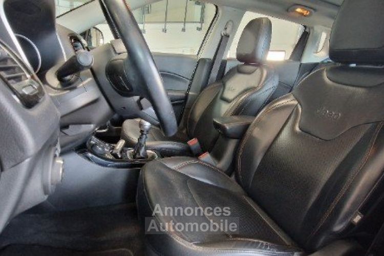 Jeep Compass 2.0 I MultiJet II 140 ch Active Drive BVM6 Limited 5P - <small></small> 20.900 € <small>TTC</small> - #18